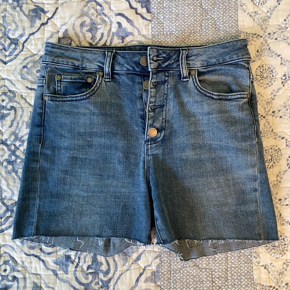 Vince Camuto cutoff shorts